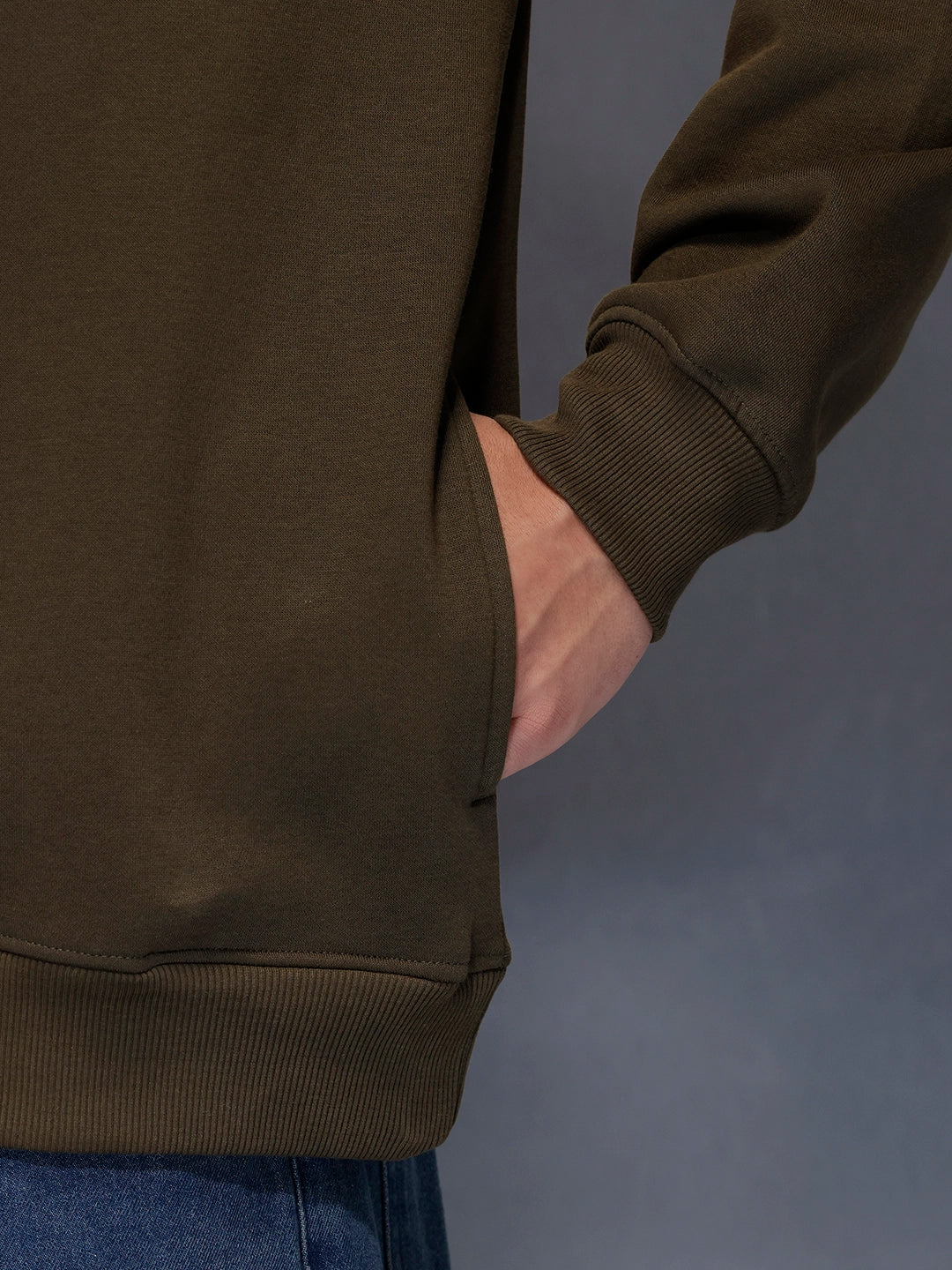 Graphic Accent Sweatshirt | Olive