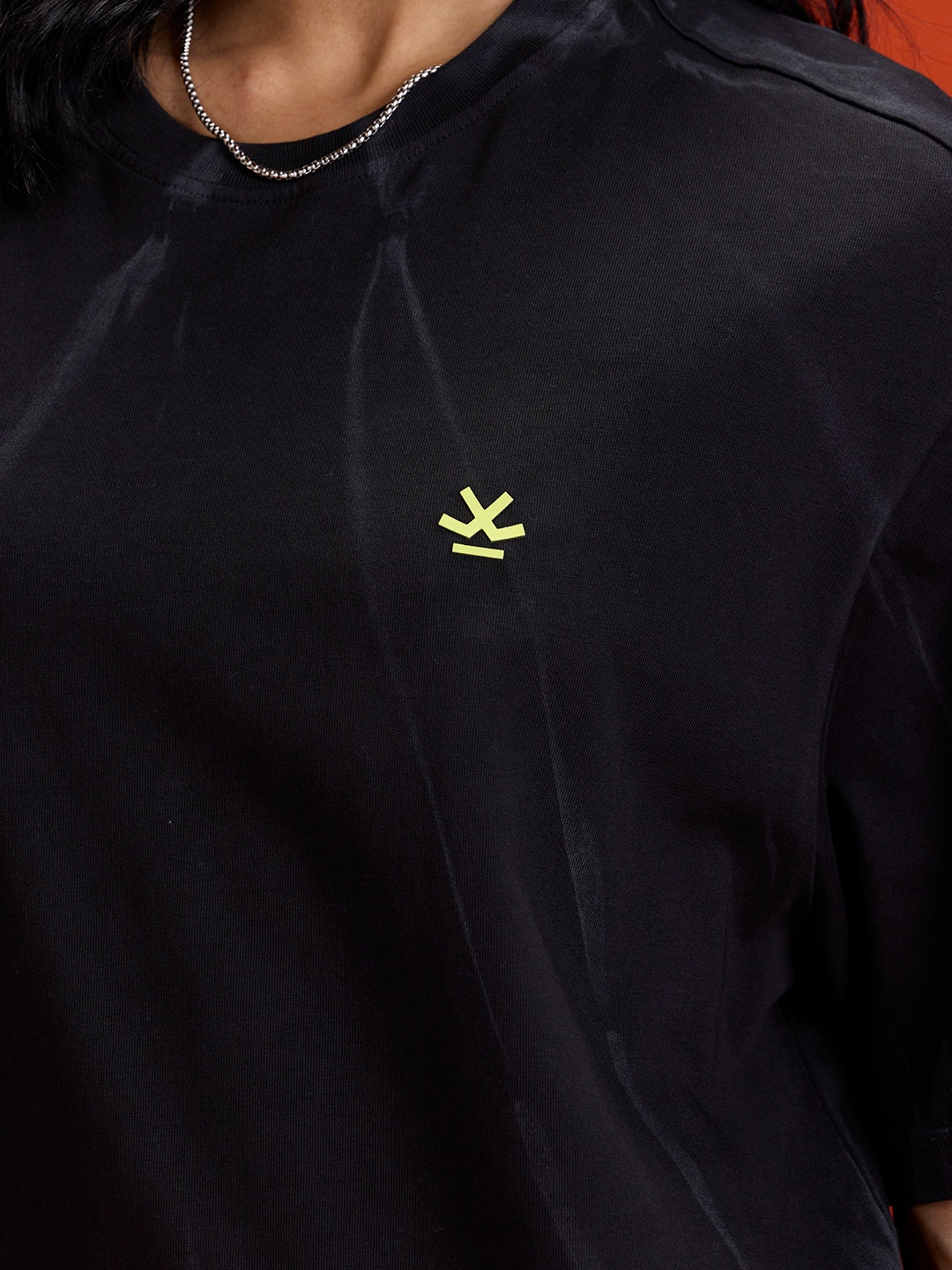 Grunge Look Oversized Fit T-shirt With Hd Logo Print | Black