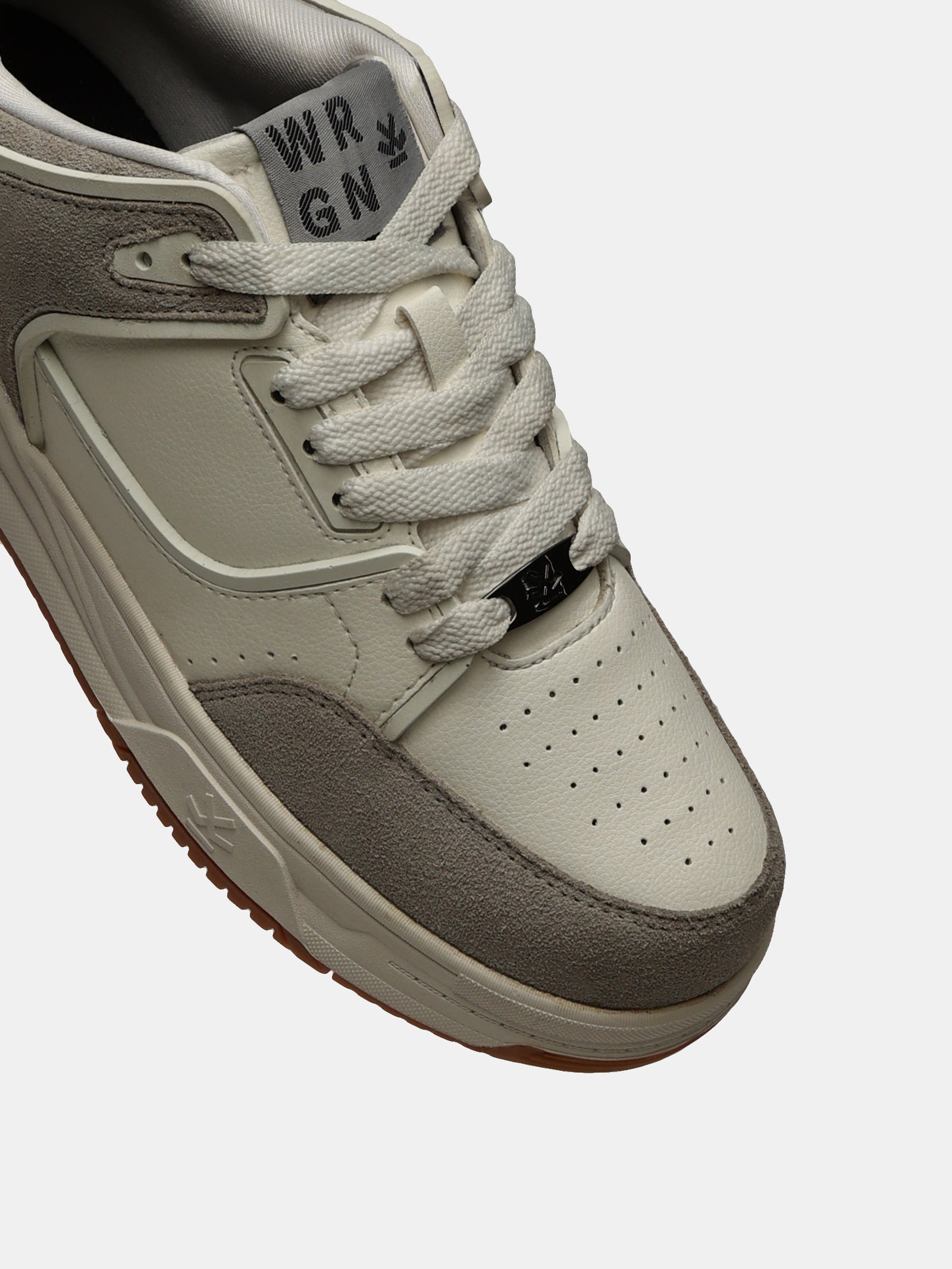 Sneakers | Manhattan Motion