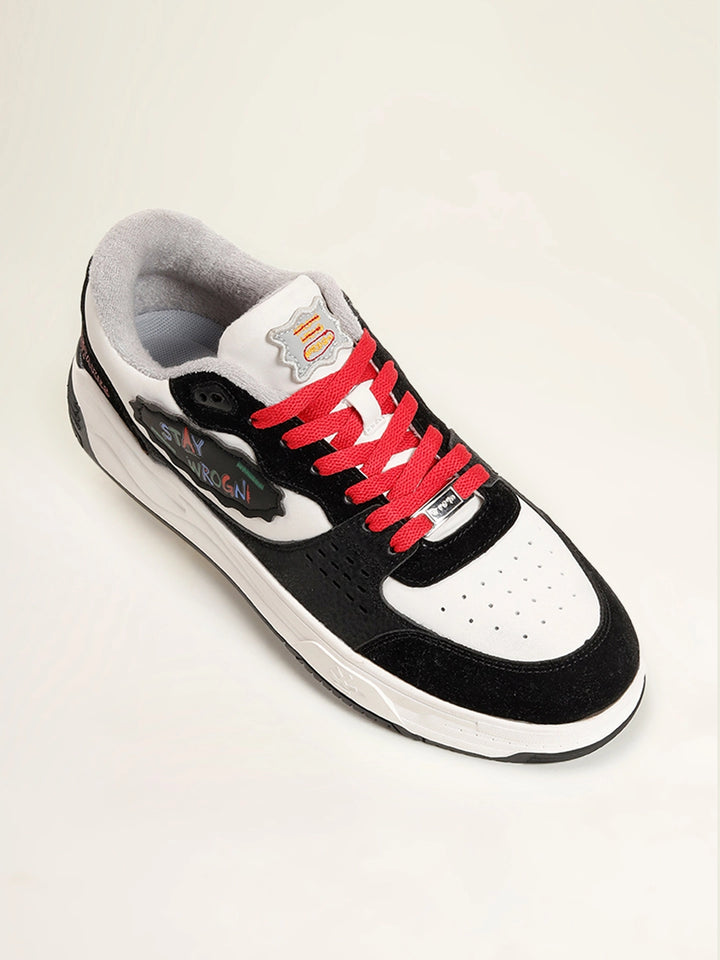 Sneakers | Manhattan Sketch