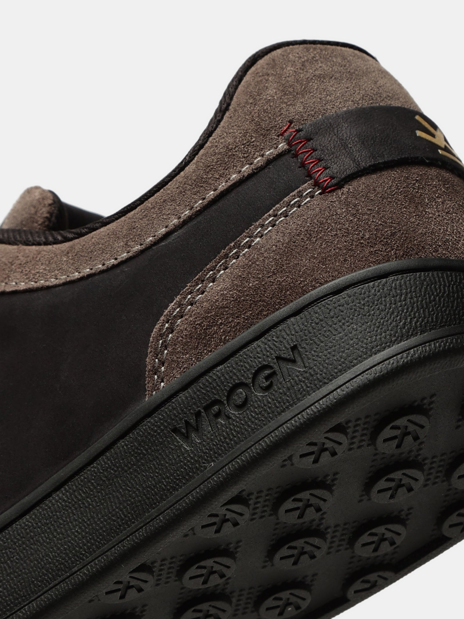 Sneakers | Project Atlas 24°