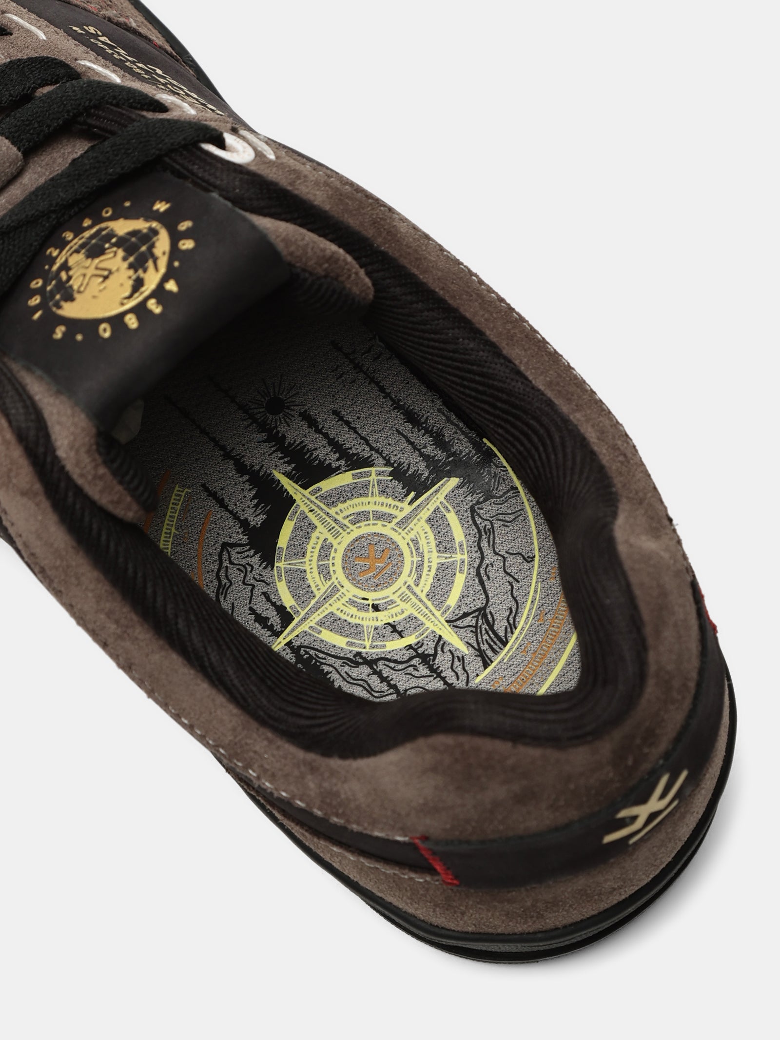 Sneakers | Project Atlas 24°