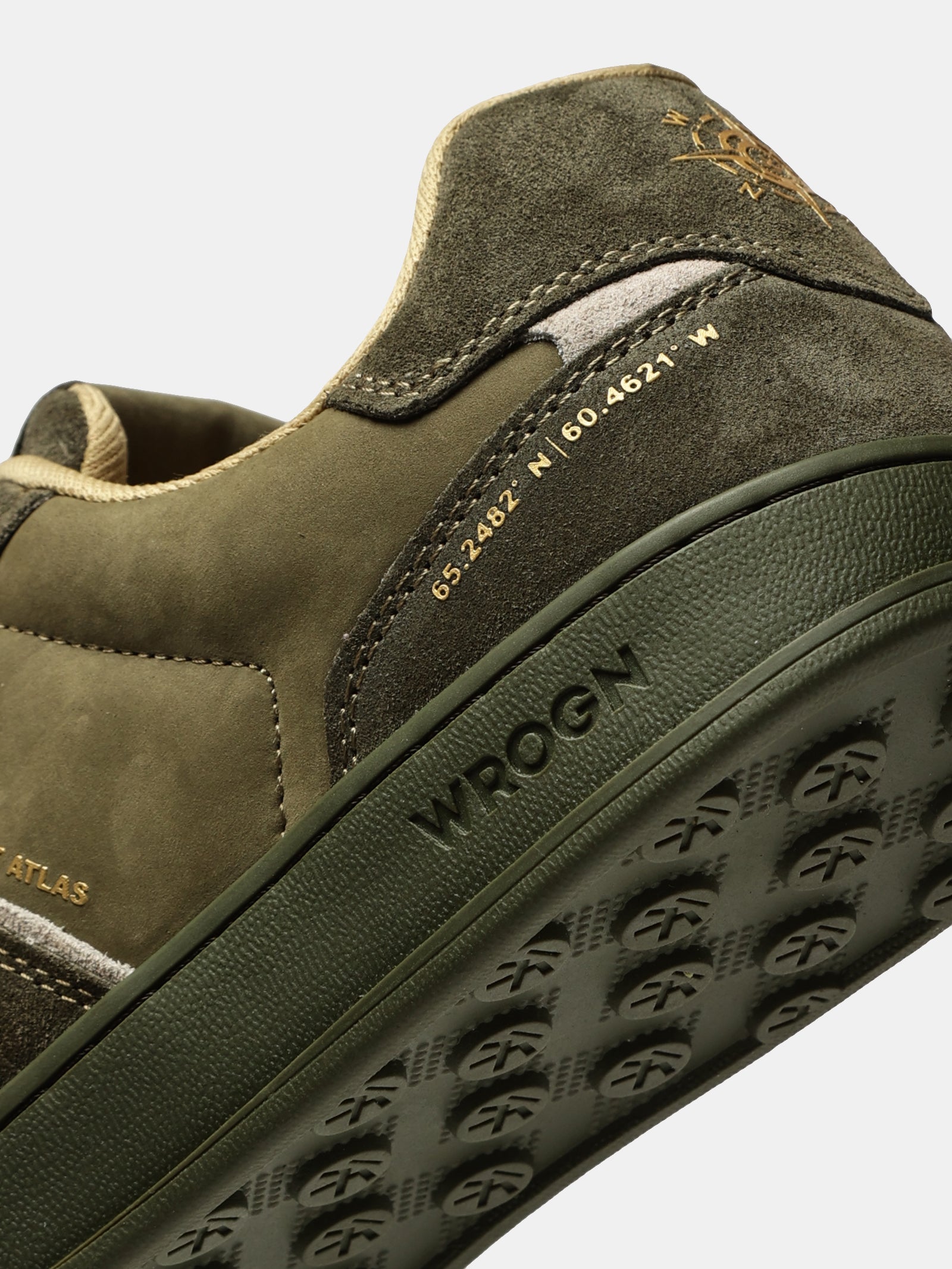 Sneakers | Project Atlas 26°