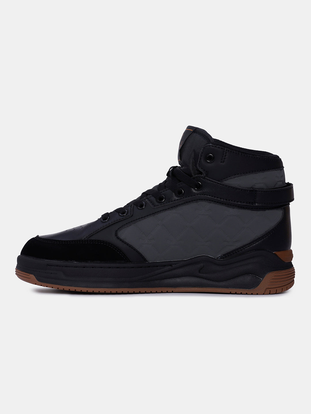 Sneakers | Manhattan Darkhold