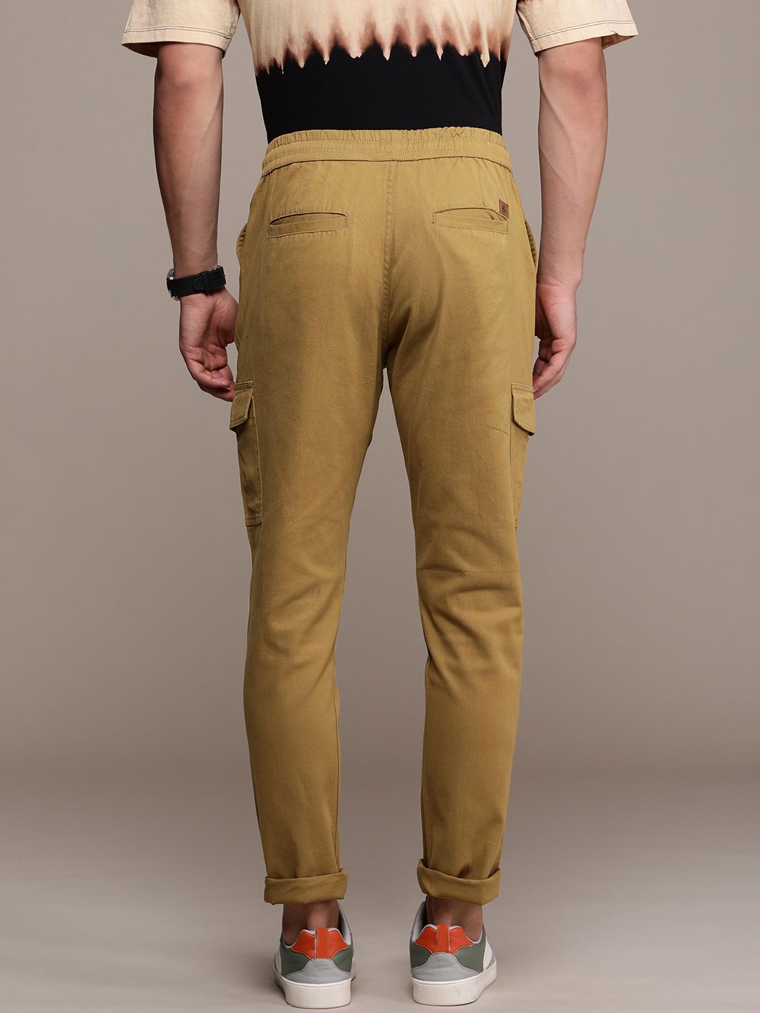 Khaki Solid Mid-Rise Cargo Trousers